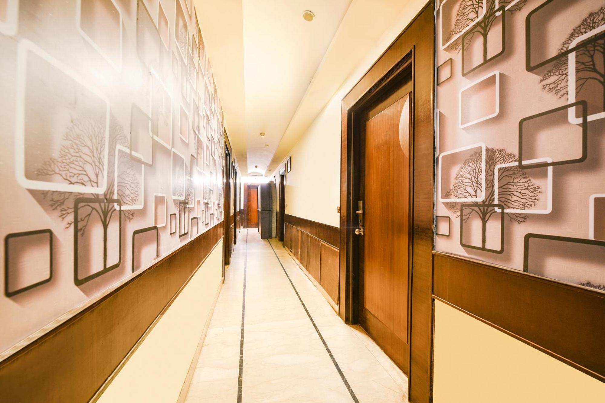 Fabhotel Grand Boutique Nueva Delhi Exterior foto