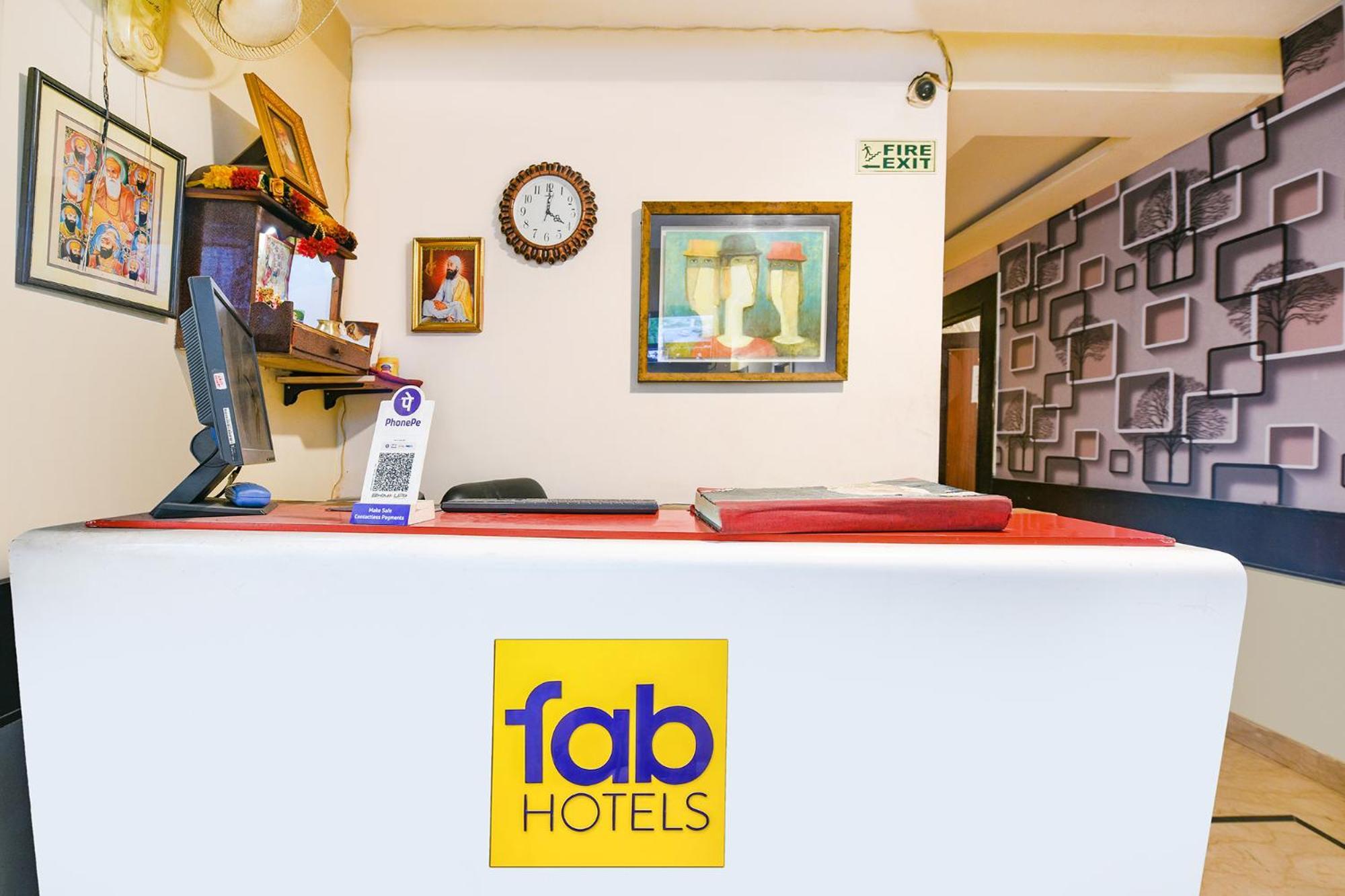 Fabhotel Grand Boutique Nueva Delhi Exterior foto