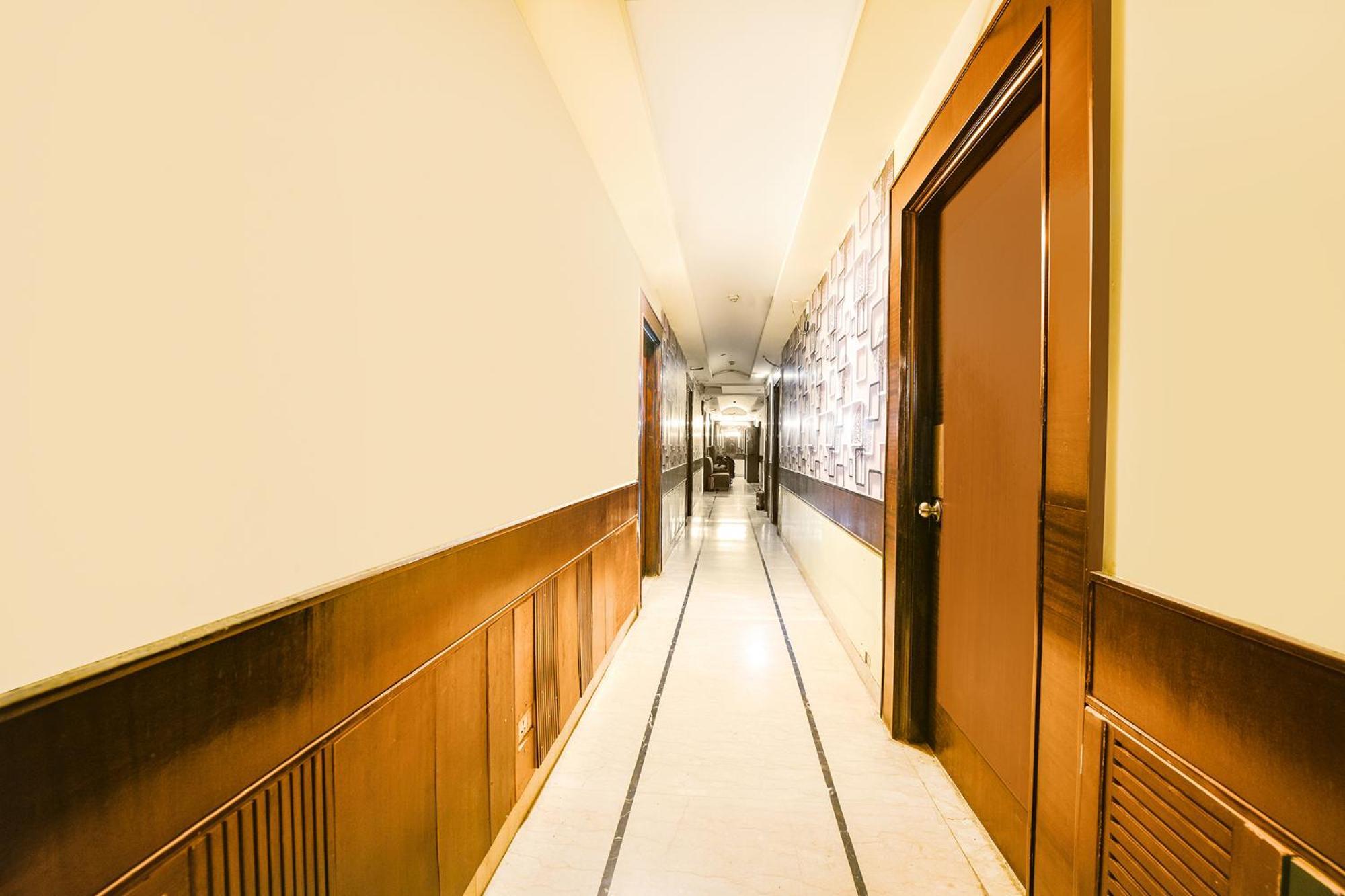 Fabhotel Grand Boutique Nueva Delhi Exterior foto