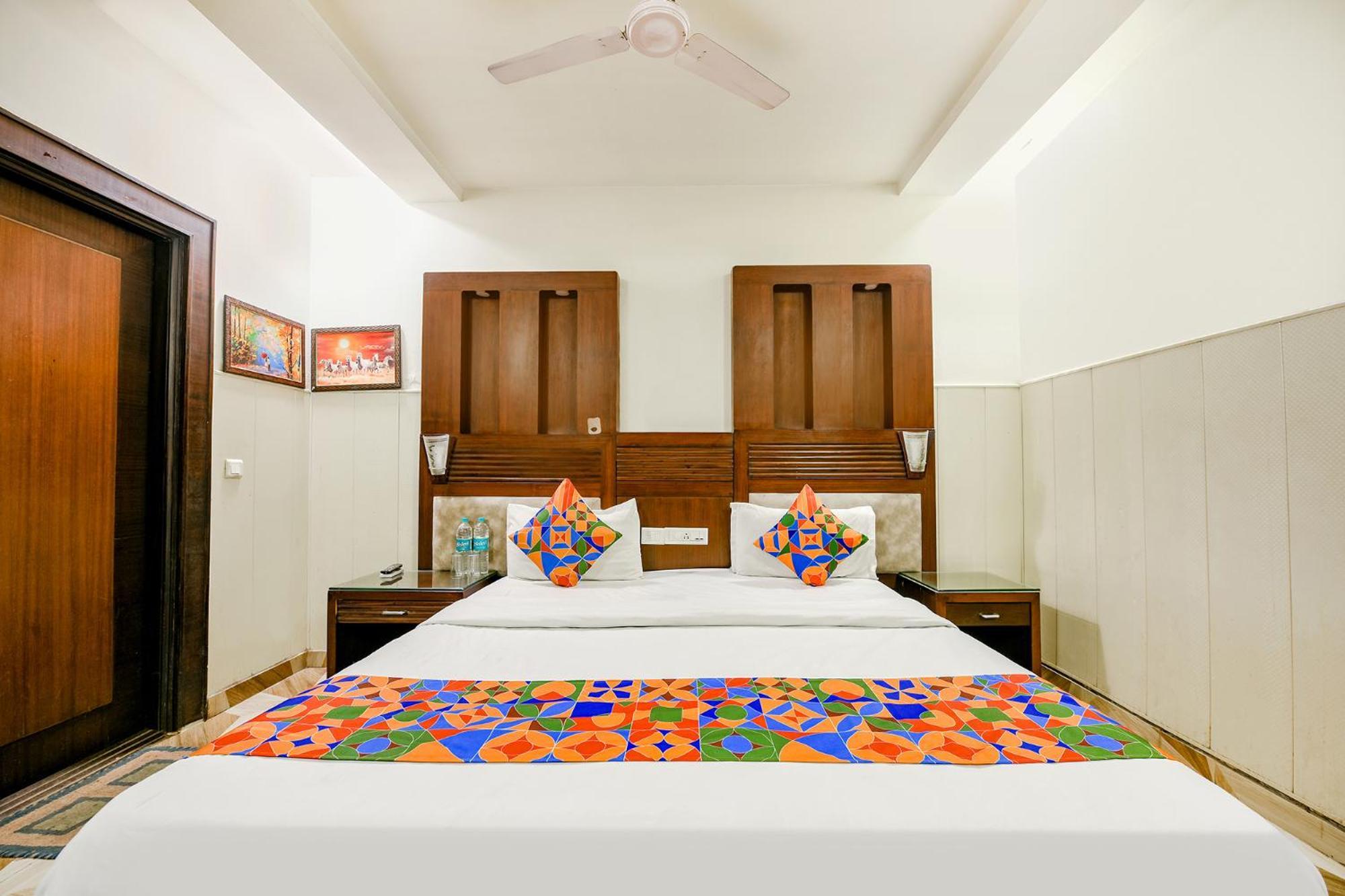 Fabhotel Grand Boutique Nueva Delhi Exterior foto